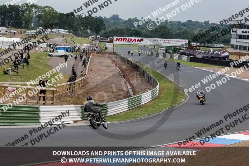 Vintage motorcycle club;eventdigitalimages;mallory park;mallory park trackday photographs;no limits trackdays;peter wileman photography;trackday digital images;trackday photos;vmcc festival 1000 bikes photographs